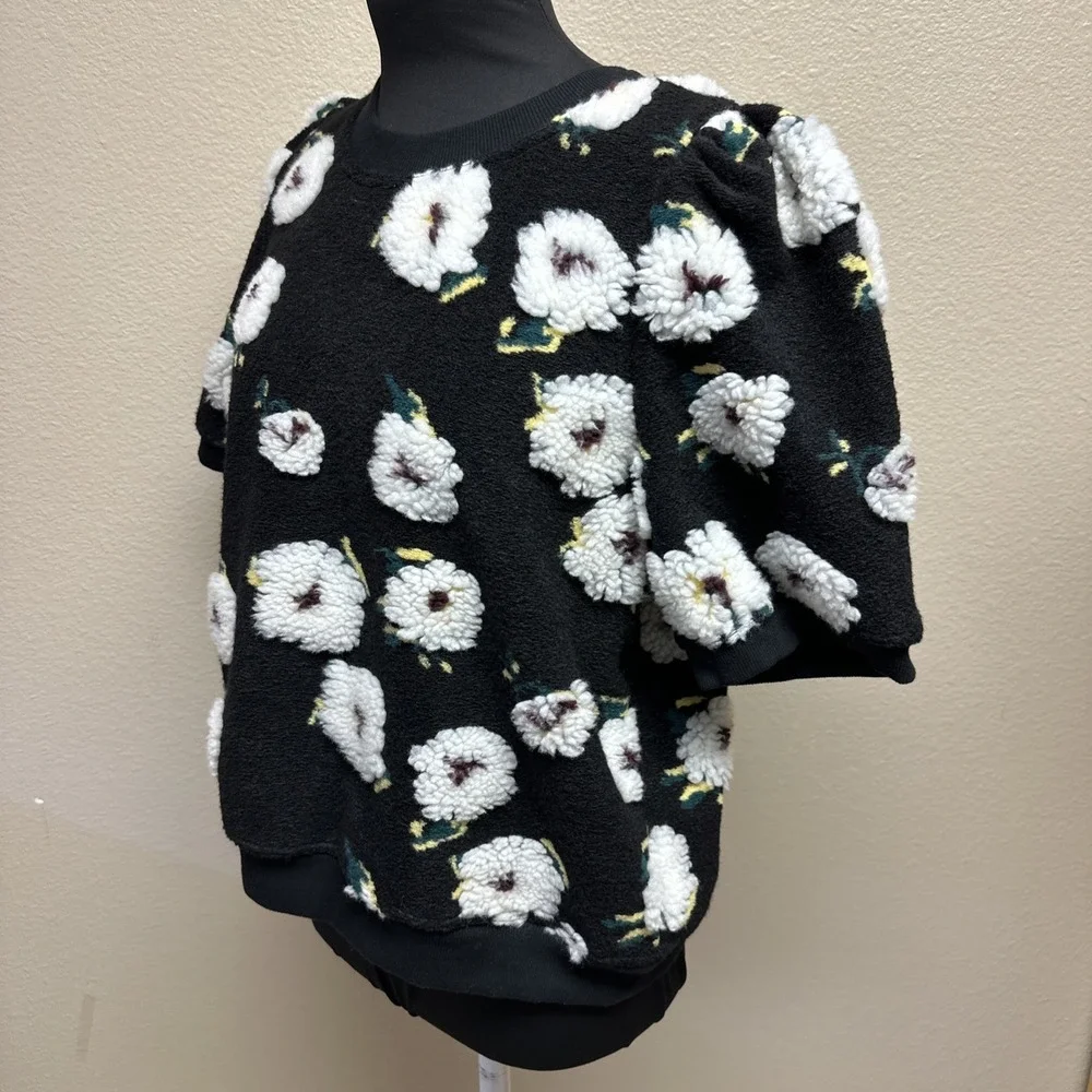 By Anthropologie NWT Medium Sherpa‎ Fleece Flowers Sweater Top Puff Sleeves